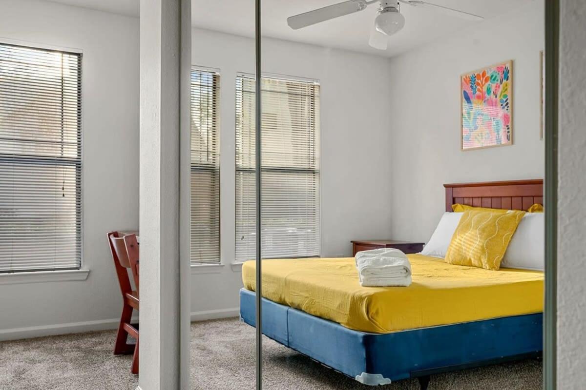 Budget Friendly Sleeps 8 Discounts Available Tampa Exterior photo